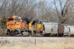 BNSF 5778 UP 8825